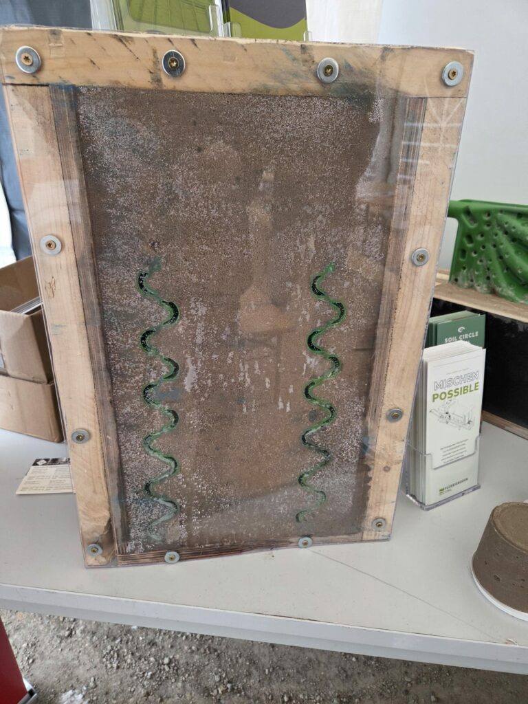 Flüssigboden und Tiefbau als Partnerleistungen für den Energiemonolithen